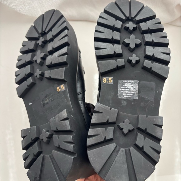 Steve‎ Madden Black Reyen Combat Booties – Sz 8.5 - Picture 8 of 8